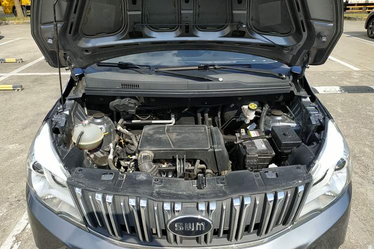 Used SWM X2 2021 1.5L Manual Business Version 7 Seats Engine Bay