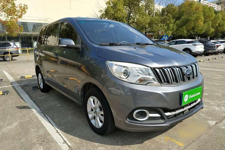 Used SWM X2 2021 1.5L Manual Business Version 7 Seats Front Right 45 Deg