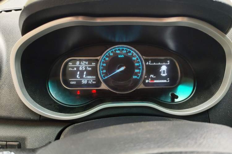 Used SWM X2 2021 1.5L Manual Business Version 7 Seats Instrument Cluster