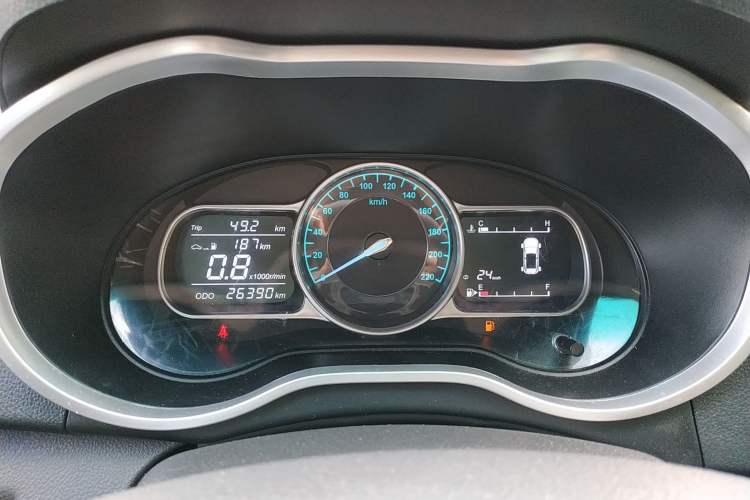 Used SWM X2 2021 1.5L Manual Business Version 7 Seats Instrument Cluster