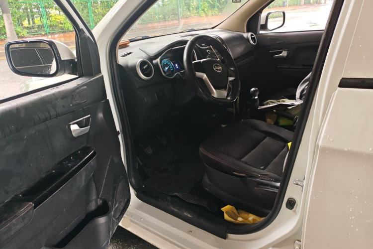 Used SWM X2 2021 1.5L Manual Business Edition 5 Seats Driver Seat