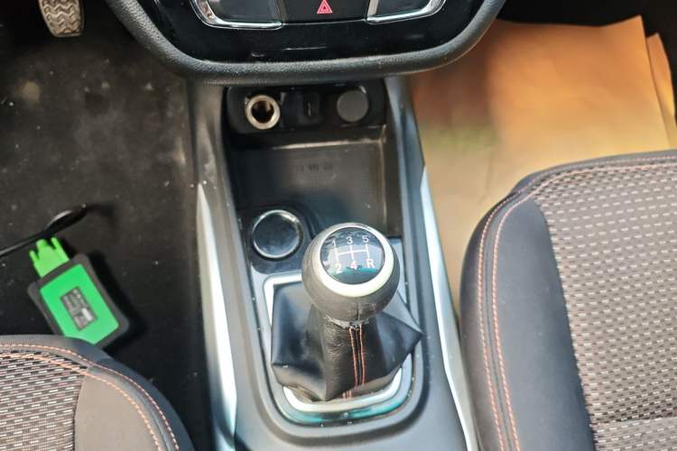 Used SWM X2 2021 1.5L Manual Business Edition 5 Seats Gear Lever
