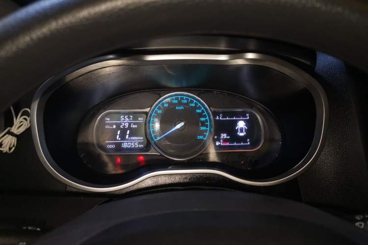 Used SWM X2 2021 1.5L Manual Business Version 7 Seats Instrument Cluster