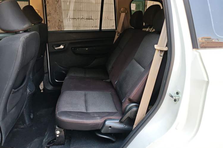 Used SWM X2 2021 1.5L Manual Business Edition 5 Seats Interior 4