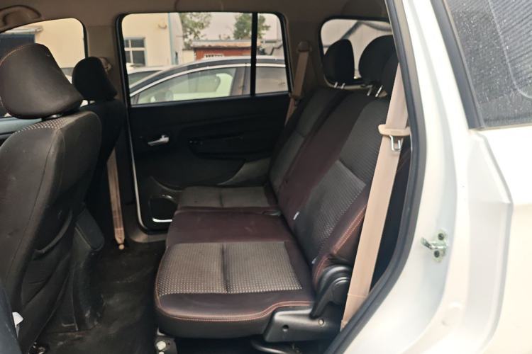 Used SWM X2 2021 1.5L Manual Business Edition 5 Seats Interior 4