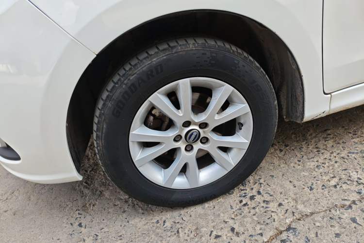 Used SWM X2 2021 1.5L Manual Business Edition 5 Seats Left Front Wheel Hub