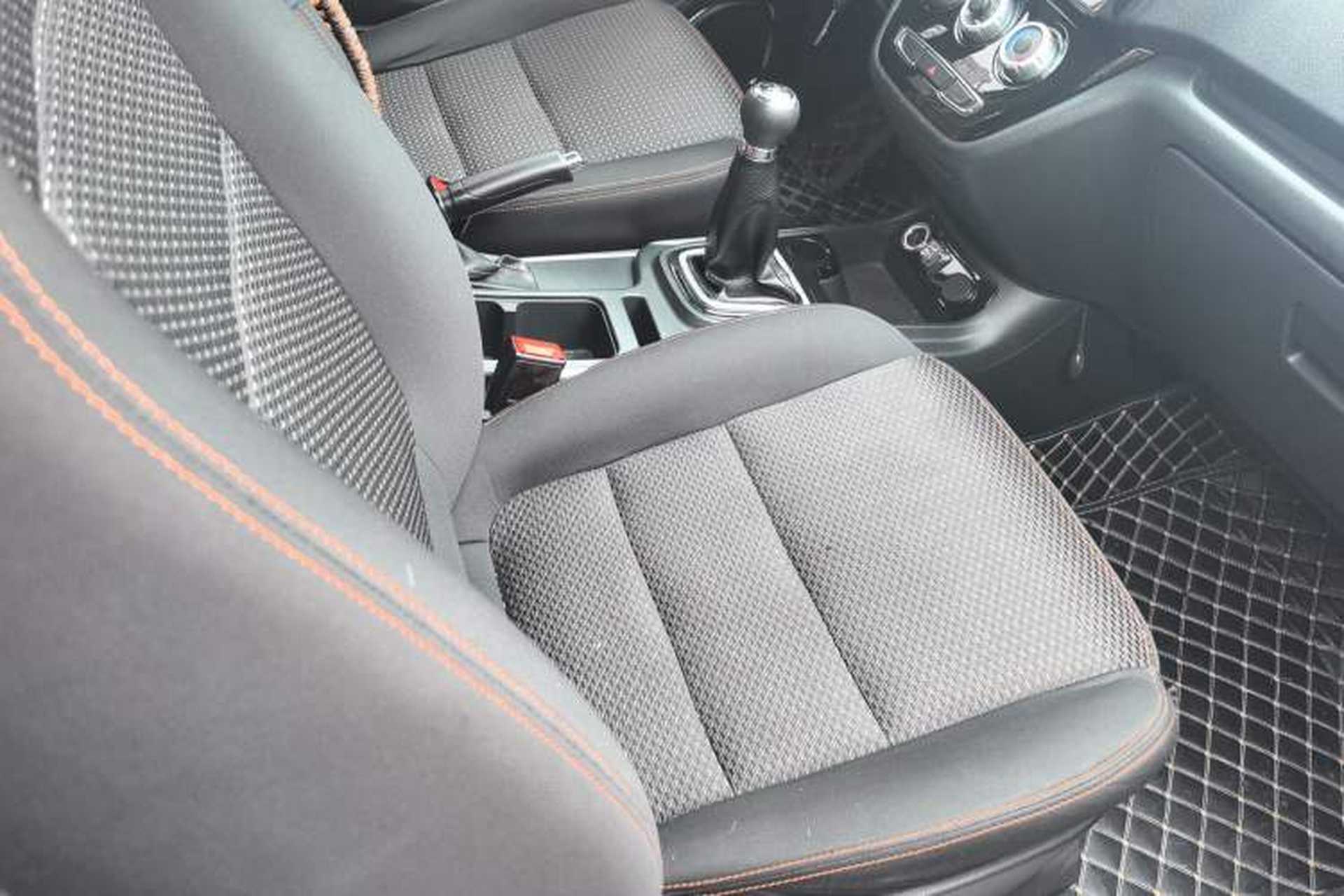 Used SWM X2 2021 1.5L Manual Business Version 7 Seats Right Front Seat