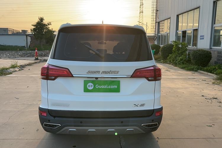Used SWM X3 2020 1.5L Manual Value Edition 7 Seats Exterior 5