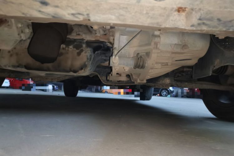 Used SWM X3 2017 1.5T Manual Fashion Model Chassis Front