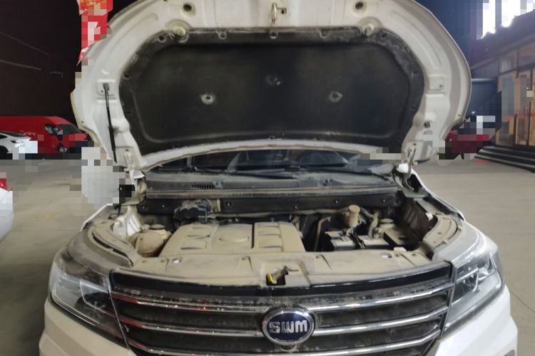 Used SWM X3 2017 1.5T Manual Fashion Model Engine Bay