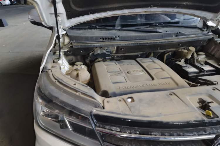 Used SWM X3 2017 1.5T Manual Fashion Model Engine Bay Right