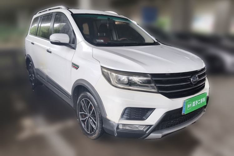 Used SWM X3 2017 1.5T Manual Fashion Model Front Right 45 Deg