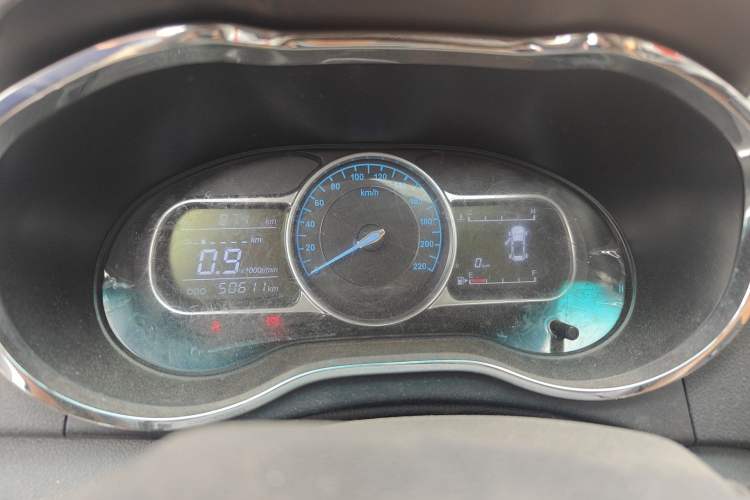Used SWM X3 2017 1.6L Manual Fashion Model Instrument Cluster