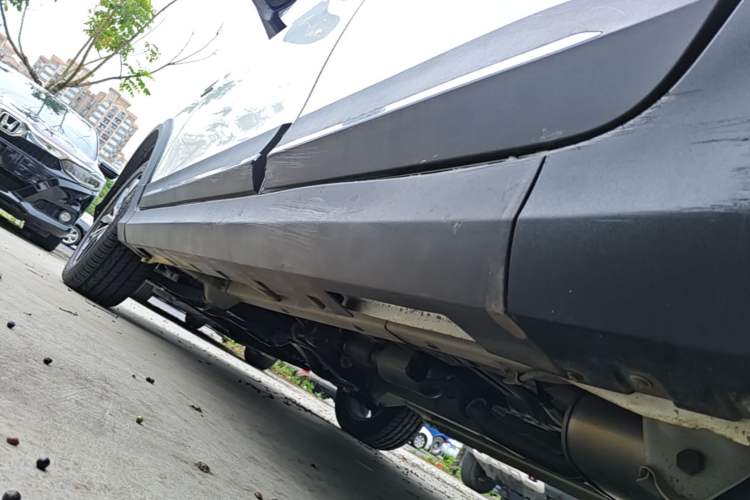 Used SWM X3 2017 1.5T Manual Fashion Model Left Side Sill