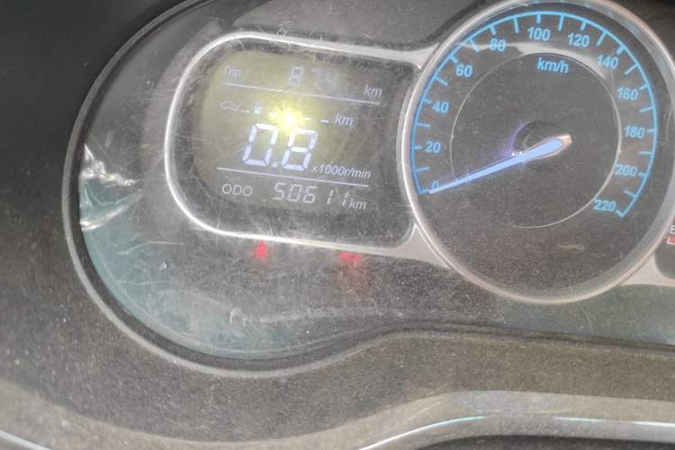 Used SWM X3 2017 1.6L Manual Fashion Model Odometer Close Up