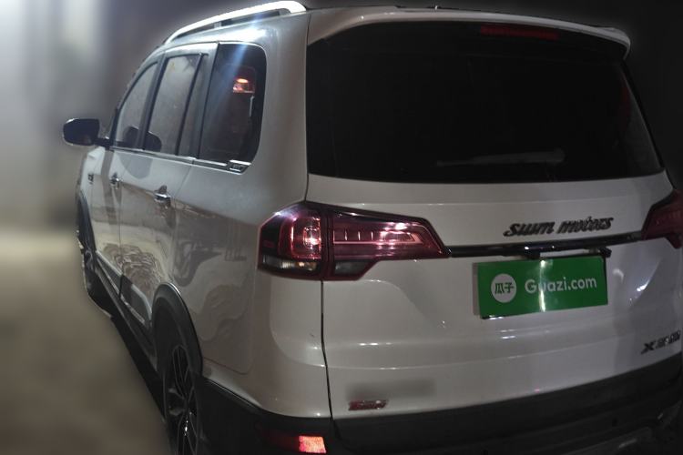 Used SWM X3 2017 1.5T Manual Fashion Model Rear Left 45 Deg