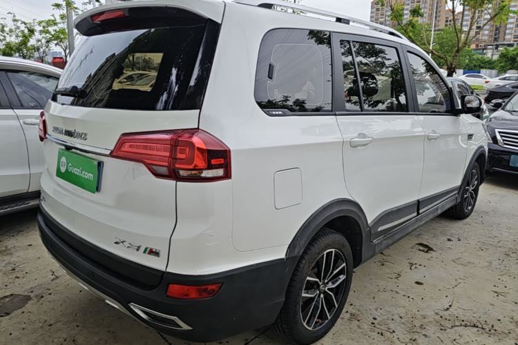Used SWM X3 2017 1.5T Manual Fashion Model Rear Right 45 Deg