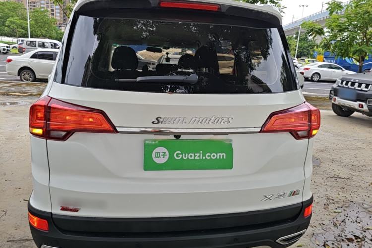 Used SWM X3 2017 1.5T Manual Fashion Model Rear