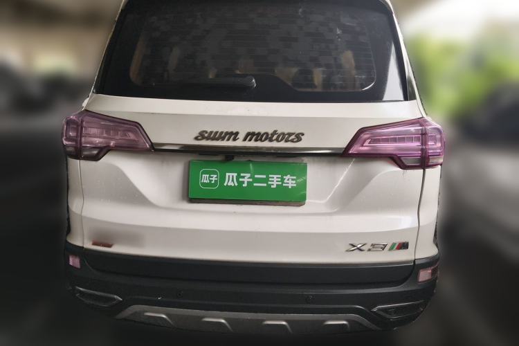 Used SWM X3 2017 1.5T Manual Fashion Model Rear