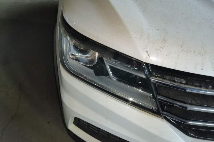 Used SWM X3 2017 1.5T Manual Fashion Model Right Front Headlight