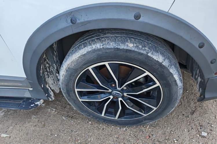 Used SWM X3 2017 1.6L Manual Fashion Model Right Front Wheel Hub