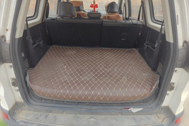 Used SWM X3 2017 1.6L Manual Fashion Model Trunk