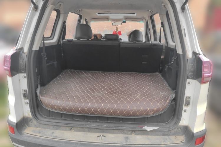Used SWM X3 2017 1.6L Manual Fashion Model Trunk