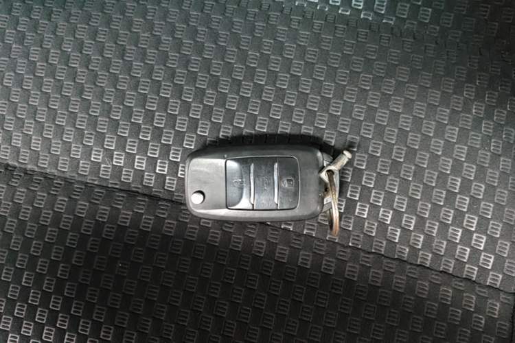 Used SWM X3 2017 1.5T Manual Fashion Model Vehicle Key