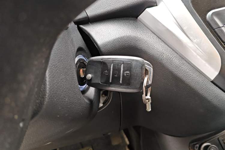Used SWM X3 2017 1.5T Manual Fashion Model Vehicle Key