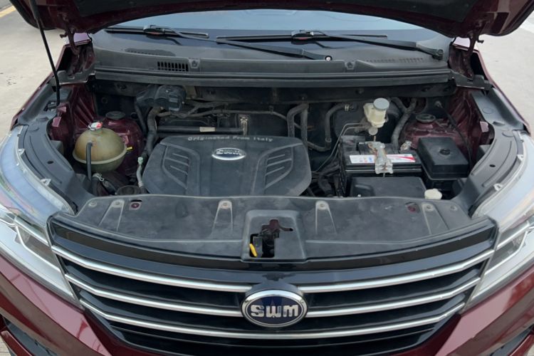 Used SWM X3 2018 1.5L Manual Fashion Model Engine Bay