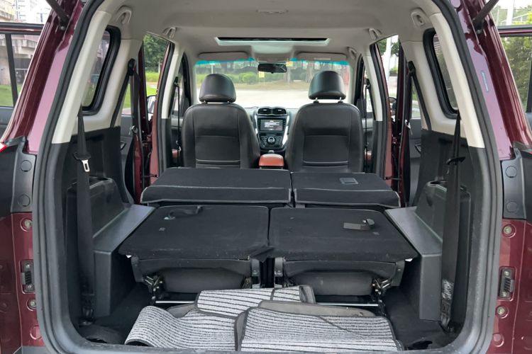 Used SWM X3 2018 1.5L Manual Fashion Model Trunk