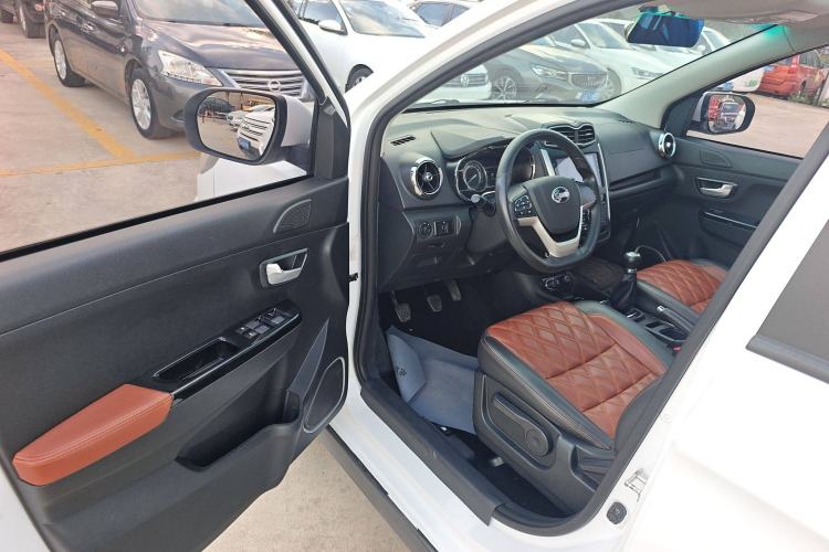 Used SWM X3 2018 1.5L Manual Fashion Model Driver Seat