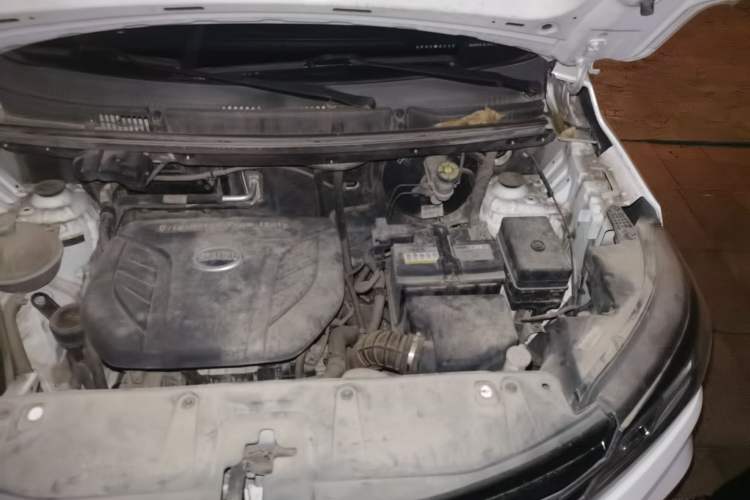 Used SWM X3 2018 1.5L Manual Fashion Model Engine Bay Left