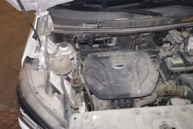 Used SWM X3 2018 1.5L Manual Fashion Model Engine Bay Right