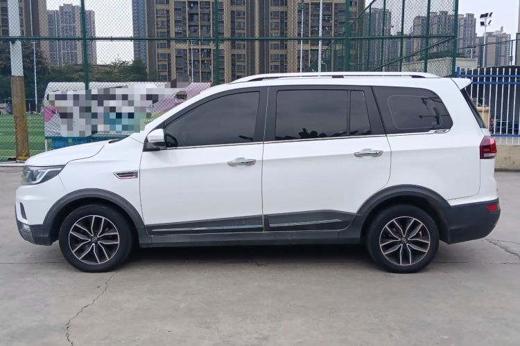 Used SWM X3 2018 1.5L Manual Fashion Version Exterior 5