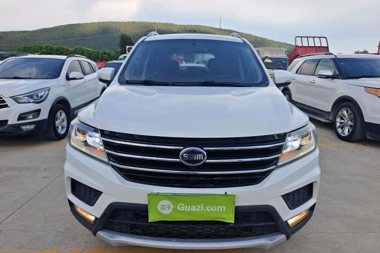 Used SWM X3 2018 1.5L Manual Fashion Model Front