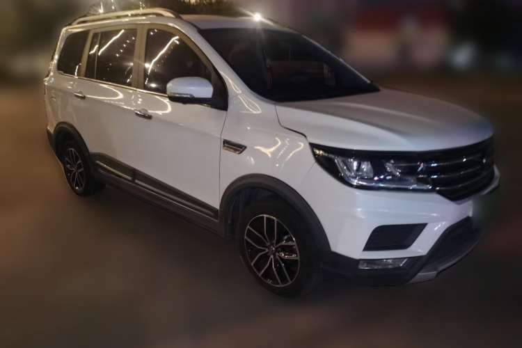 Used SWM X3 2018 1.5L Manual Fashion Model Front Right 45 Deg