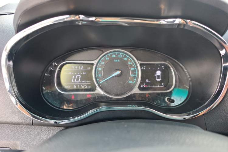 Used SWM X3 2018 1.5L Manual Fashion Model Instrument Cluster