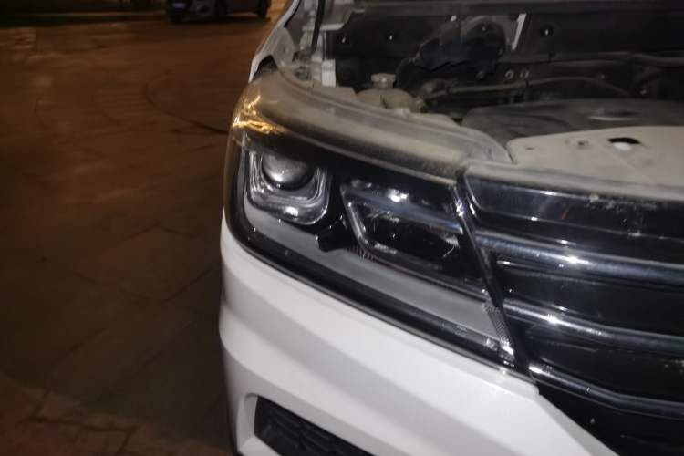Used SWM X3 2018 1.5L Manual Fashion Model Right Front Headlight