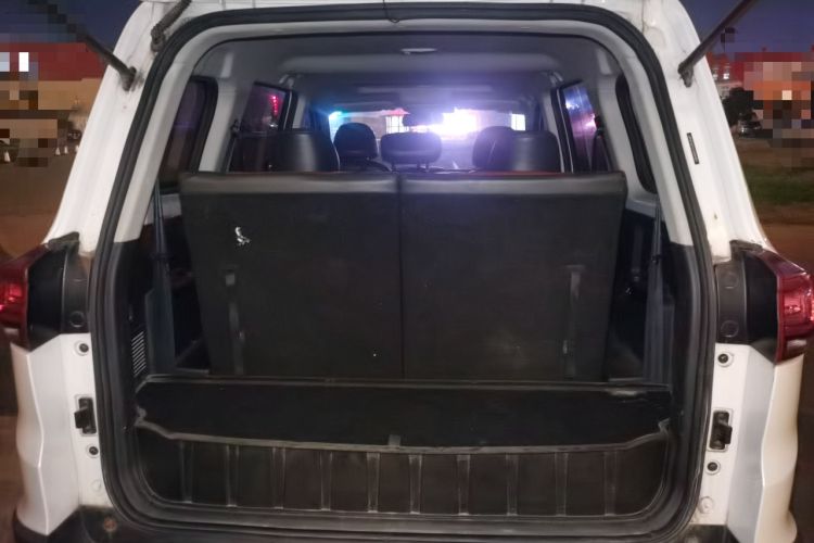 Used SWM X3 2018 1.5L Manual Fashion Model Trunk