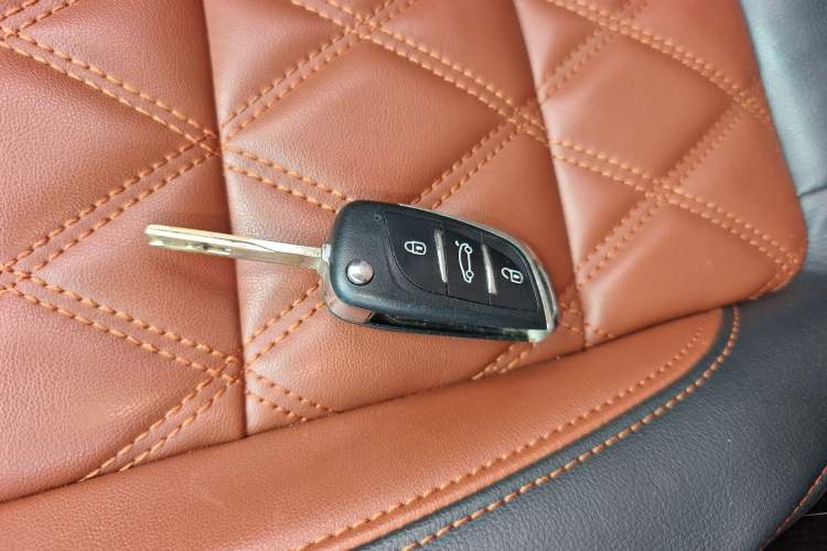 Used SWM X3 2018 1.5L Manual Fashion Model Vehicle Key