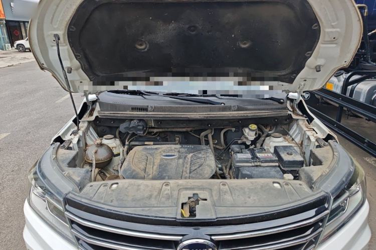Used SWM X3 2020 1.5L Manual Value Edition 7 Seats Engine Bay