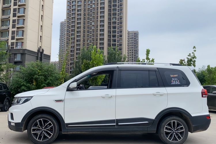 Used SWM X3 2020 1.5L Manual Value Edition 7 Seats Exterior 4