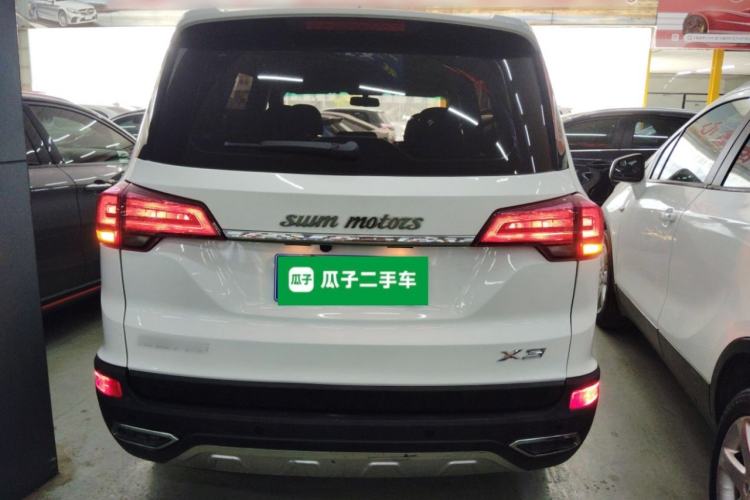 Used SWM X3 2020 1.5L Manual Value Edition 7 Seats Exterior 4