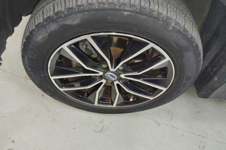 Used SWM X3 2020 1.5L Manual Value Edition 7 Seats Exterior 7