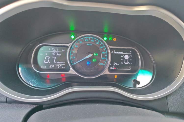 Used SWM X3 2020 1.5L Manual Value Edition 7 Seats Instrument Cluster