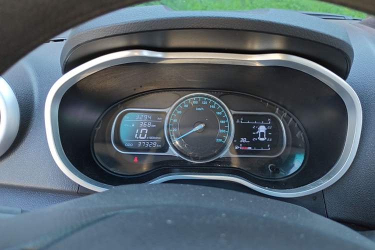 Used SWM X3 2020 1.5L Manual Value Edition 7 Seats Instrument Cluster