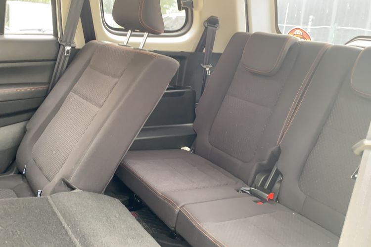 Used SWM X3 2020 1.5L Manual Value Edition 7 Seats Interior 5