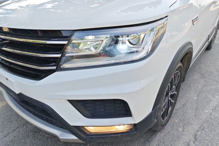 Used SWM X3 2020 1.5L Manual Value Edition 7 Seats Left Front Headlight