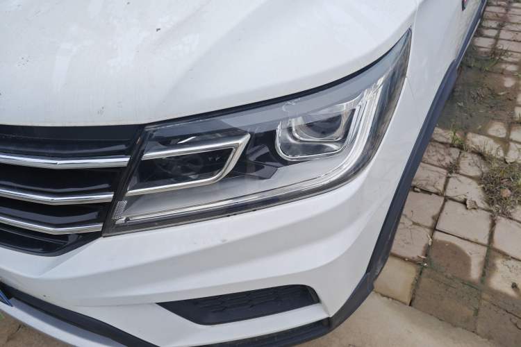 Used SWM X3 2020 1.5L Manual Value Edition 7 Seats Left Front Headlight